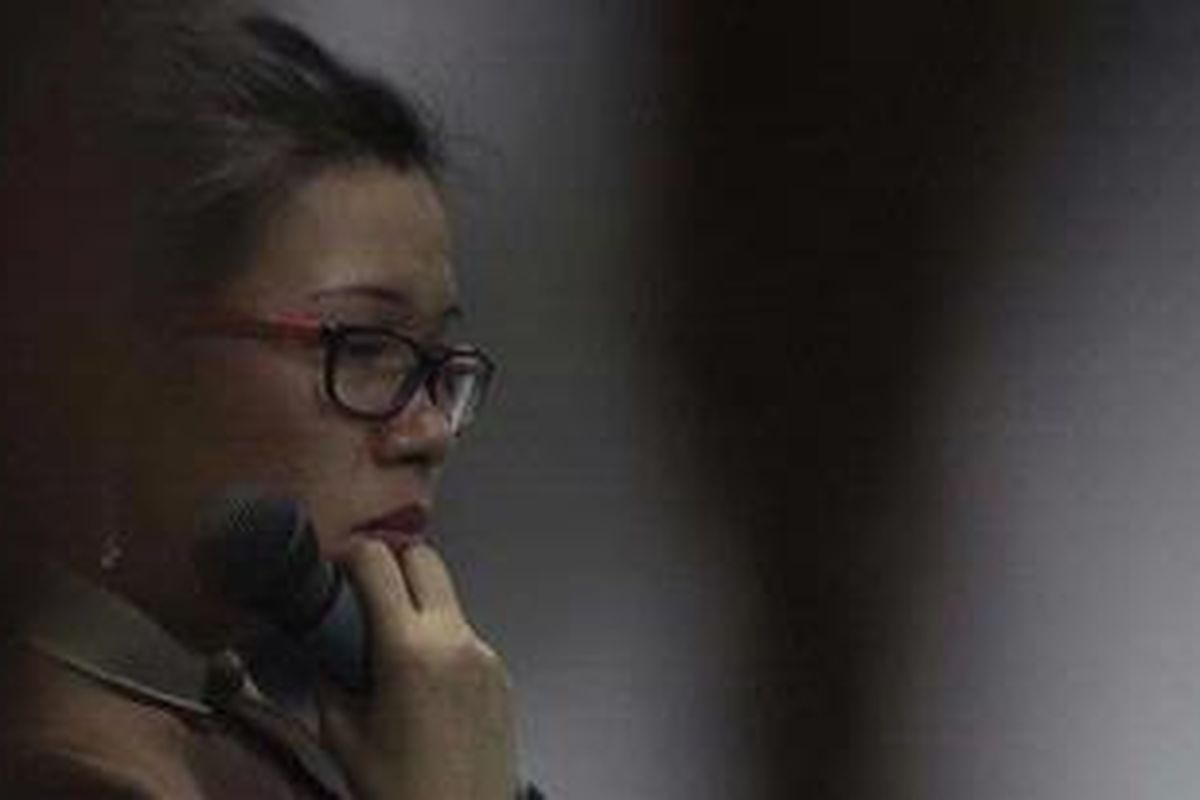 Rosa Saksi Angie -Mindo Rosalina Manulang (Rosa) memberi kesaksian di pengadilan Tindak Pidana Korupsi (Tipikor),  Jakarta, Kamis (11/10). Rosa menjadi saksi untuk sidang lanjutan dalam sidang lanjutan kasus korupsi pembahasan anggaran di Kementerian Pendidikan Nasional dan Kementerian Pemuda dan Olah Raga di Pengadilan Tindak Pidana Korupsi (Tipikor), Jakarta, Kamis (11/10/2012) dengan terdakwa Angelina  Sondakh (Angie).   