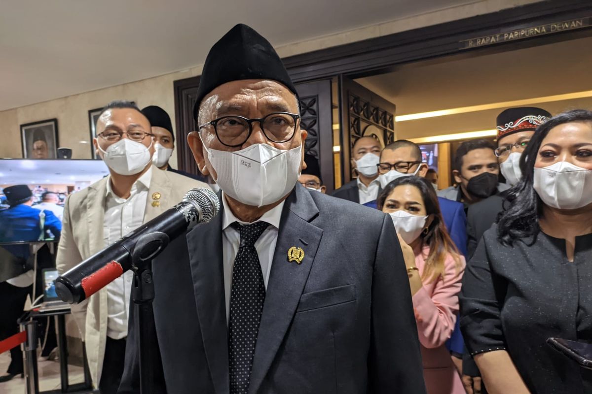 M Taufik usai rapat pengumuman pencopotan jabatannya sebagai Wakil Ketua DPRD DKI Jakarta di Gedung DPRD DKI Jakarta, Selasa (26/4/2022).