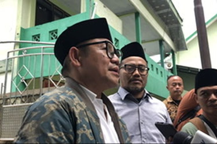 Cawapres nomor urut 1 Muhaimin Iskandar di Pesantren Manbaul Ma’arif Denanyar, Jombang, Selasa (28/11/2023).