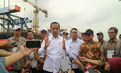 Jokowi Optimistis Akhir 2021 Pembangunan LRT dan Kereta Cepat Selesai