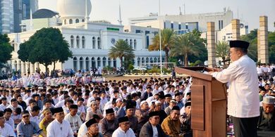 JK Ikut Sholat Istisqa, Ingatkan Kekeringan Ancam Petani hingga Picu Kebakaran
