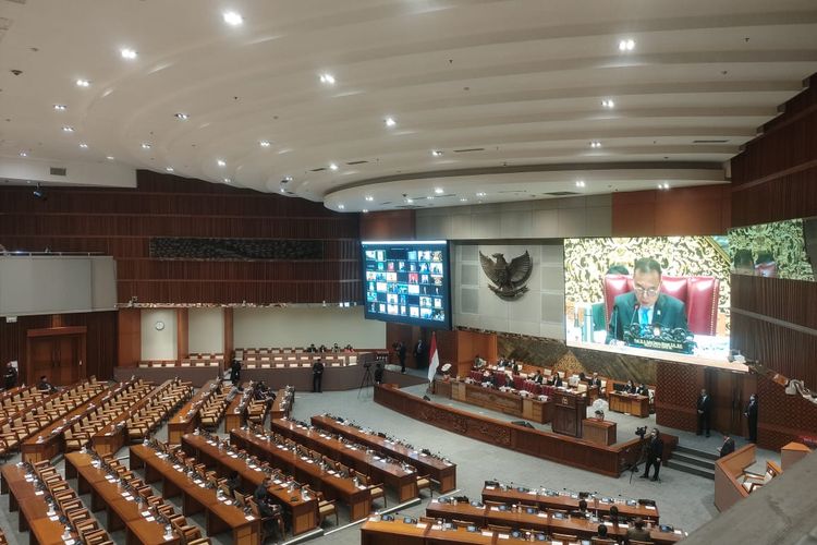 Suasana rapat paripurna DPR yang ke-25 Masa Persidangan V Tahun Sidang 2022-2023, Selasa (30/5/2023).