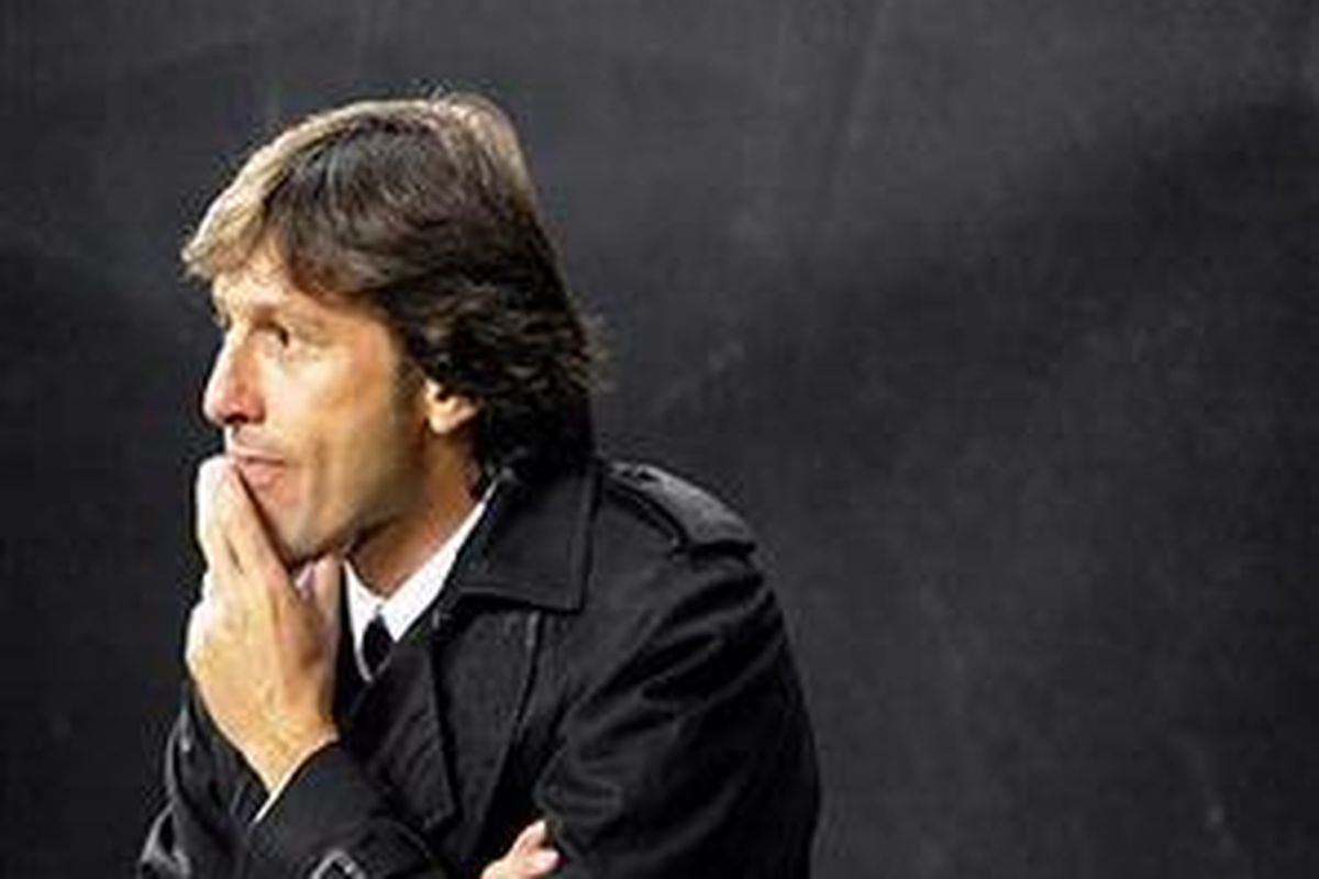 Pelatih AC Milan, Leonardo.