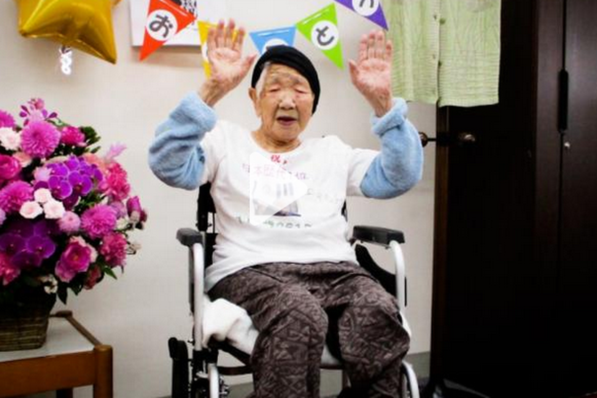 Kane Tanaka adalah perempuan tertua di dunia yang pernah menderita kanker dua kali, hidup melalui dua pandemi global, dan sangat menyukai minuman bersoda.

