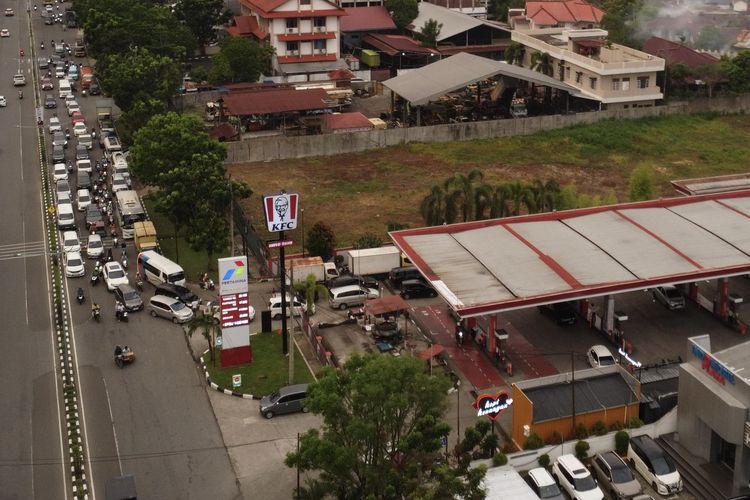 Perusahaan Otobus Pertanyakan Antrean Solar yang Hanya Terjadi di Sumatera: Mengapa di Jawa Tidak?