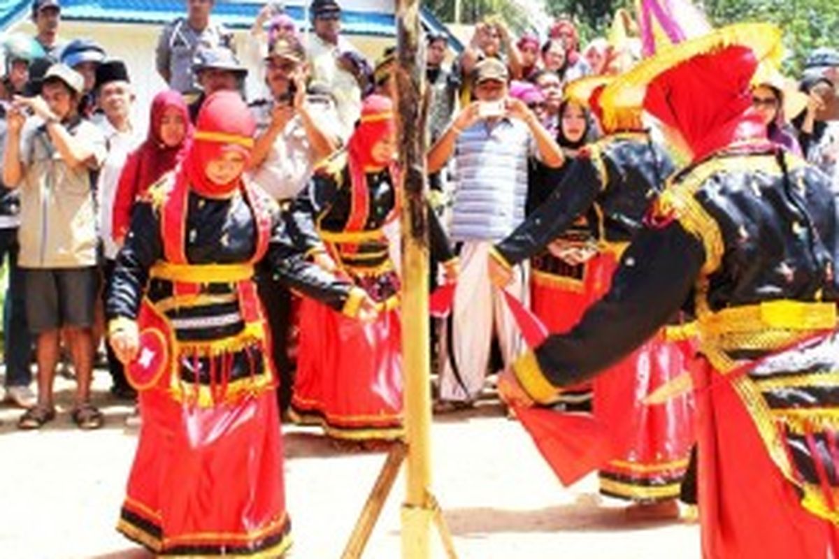 Tari Lumense dari Sulawesi Tenggara