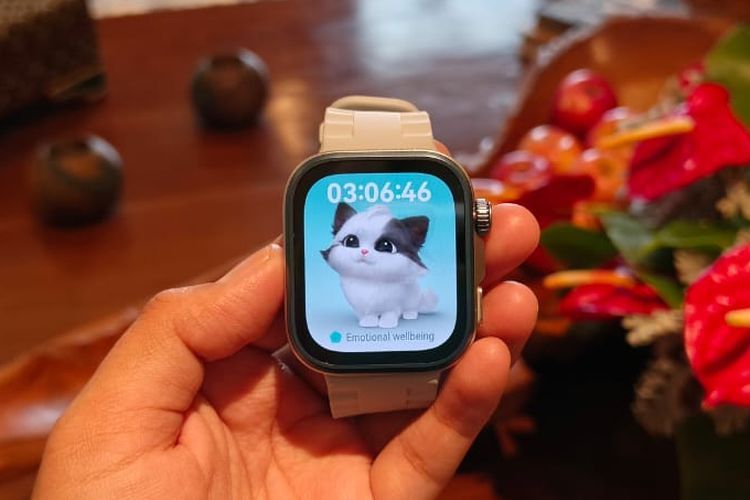Tampilan fitur animasi kucing pada Huawei Watch Fit 4 Pro. Ekspresi animasi ini akan bisa berubah sesuai dengan kondisi mood pengguna.