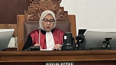 Swasta Akui Setor Rp 4,4 M ke Pejabat Kemnaker, Hakim: Tak Jadi Tersangka?
