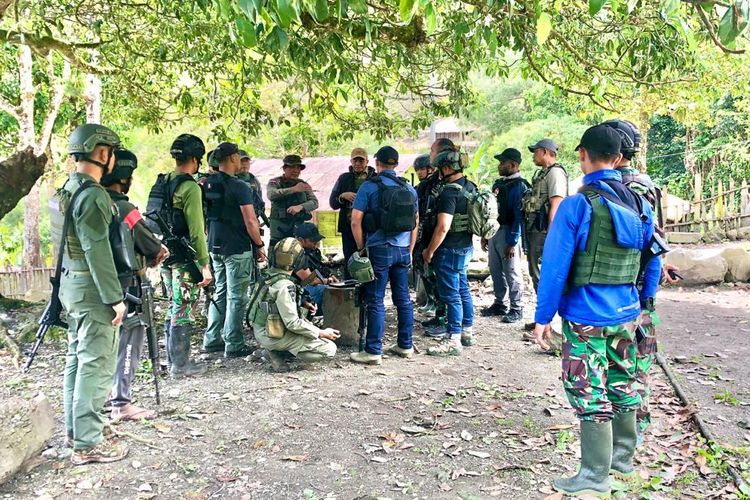 Satgas Nemangkawi di Distrik Beoga, Kabupaten Puncak, Kamis (15/4/2021).