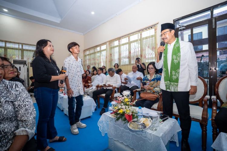 Dialog dengan Mensos, Siswi Sekolah Rakyat Manado Berkisah Tentang Perubahan Hidup