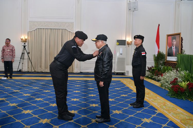 Sematkan Brevet Hiu Kencana untuk Wapres Ma’ruf, KSAL: Beliau Berjasa Bangun TNI