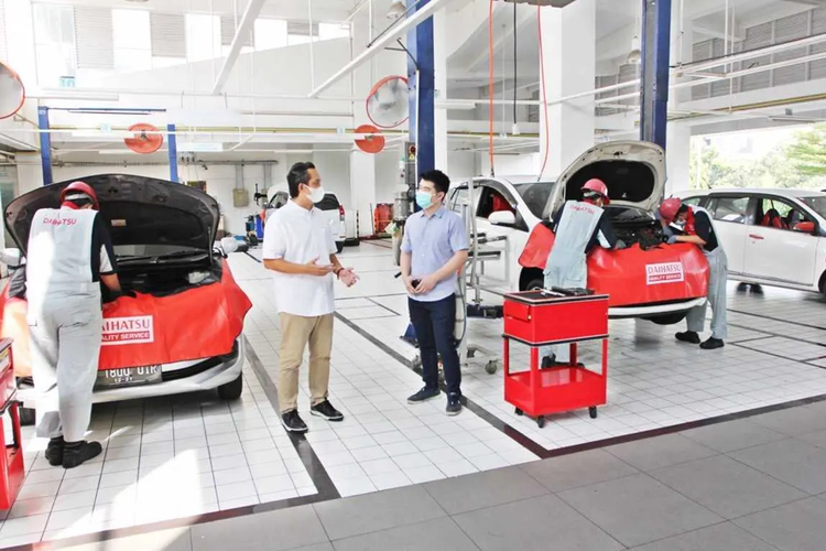 Diler Mobil Jepang Banyak Tutup: Regulasi dan Persaingan Harga