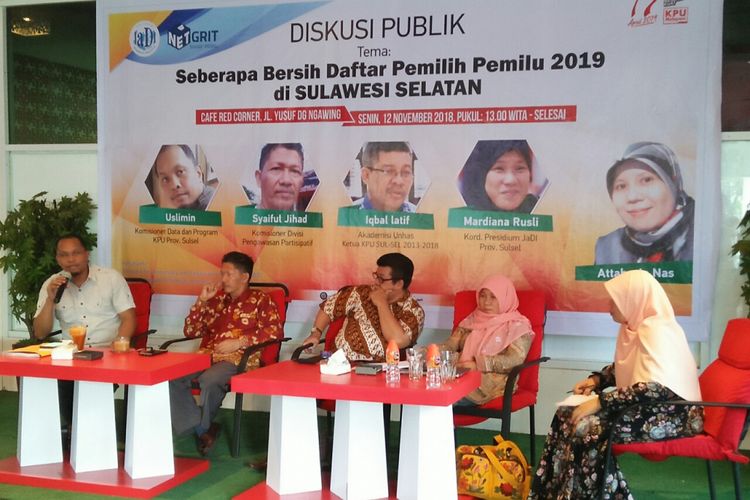 Diskusi publik tentang DPT Sulsel yang dihadiri komisioner KPU Sulsel dan komisioner Bawaslu Sulsel,  Senin (12/11/2018).