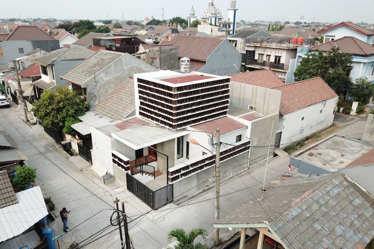 Rumah Genteng karya SASO Architecture Studio.

