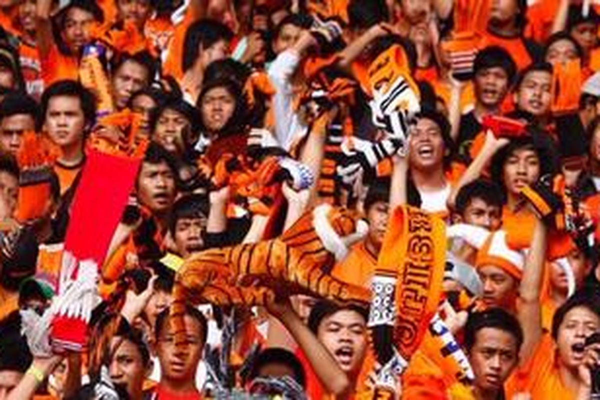 The Jakmania.