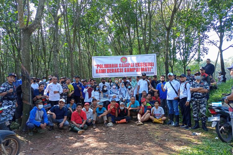 Pekerja Kebun Ngobo PTPN IX melakukan mogok kerja untuk menolak pembangunan kampus Polimarin