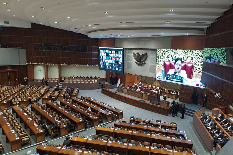 Suasana Rapat Paripurna DPR Ke-23 Masa Persidangan V Tahun Sidang 2022-2023 di Gedung DPR, Jakarta, pada Jumat (19/5/2023) pagi ini. 