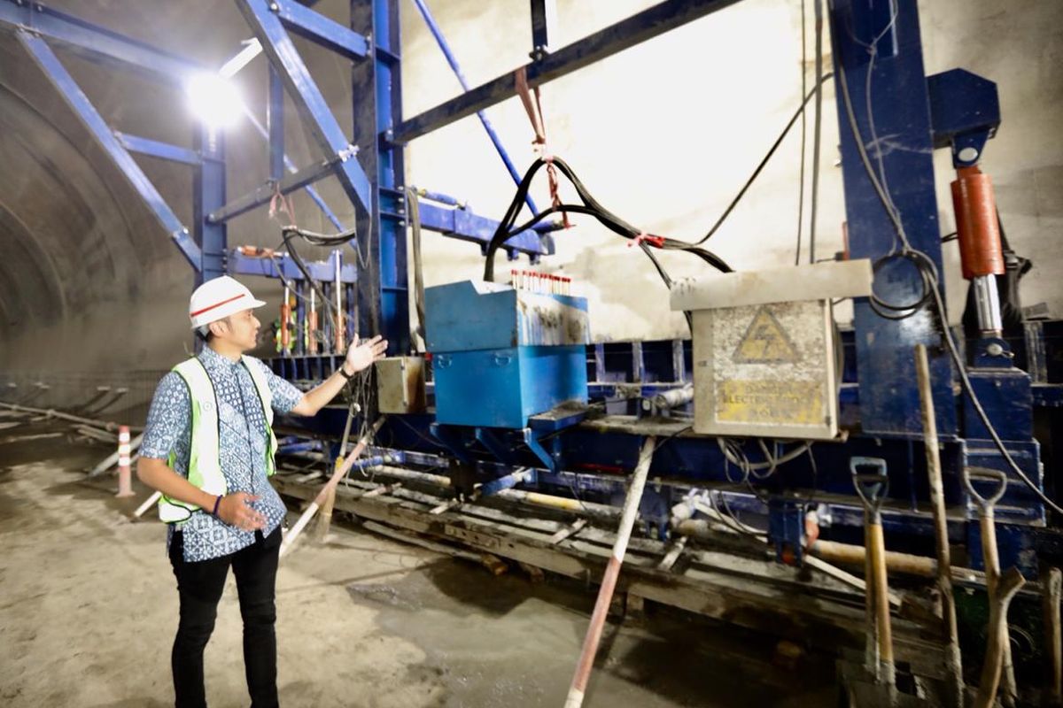 Ketua Fraksi DPR RI Partai Demokrat Edhie Baskoro Yudhoyono atau akrab disapa Ibas dalam sebuah kesempatan Kunjungan Kerja Spesifik (Kunspek) Komisi VI di Bandung, Jumat (15/11/2019).