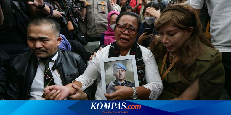 Orangtua Brigadir J Gugat Ferdy Sambo Rp 7,5 Miliar