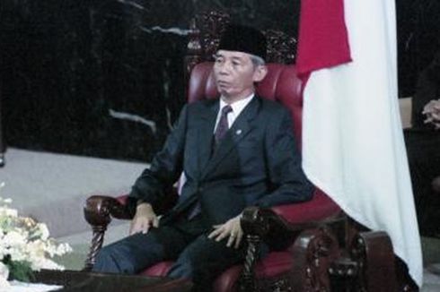 Profil Sudharmono, Wakil Presiden Ke-5 RI yang Dekat dengan Soeharto