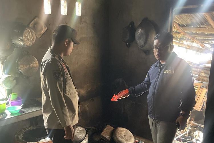 Disiram Cucu Pakai Pertalite, Nenek 89 Tahun di Palembang Tewas Terbakar