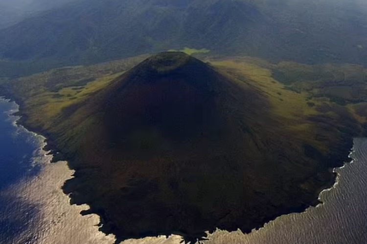 200 Tahun Lalu Letusan Gunung Zavaritskii Bikin Bumi Mendingin