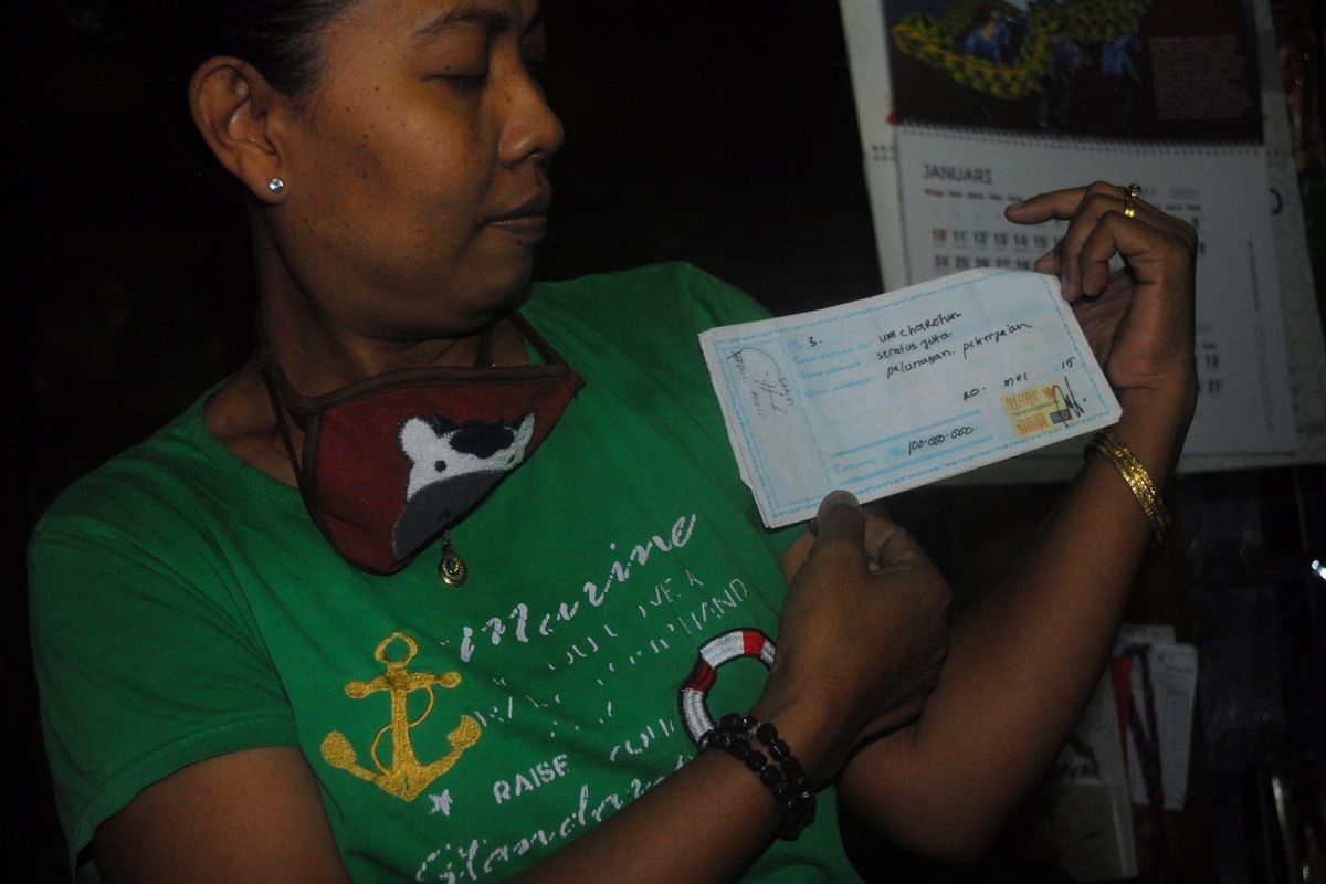 Kusmiyati (47) saat ditemui di rumahnya di Desa Panunggalan, Kecamatan Pulokulon, Kabupaten Grobogan, Jawa Tengah, Kamis (25/2/2021) sore.
