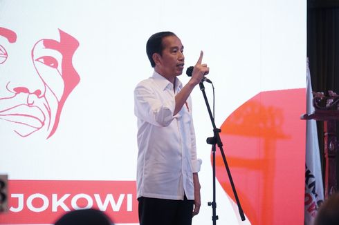 Jokowi ke Gudang Bulog Telukan, Warga Antre Tunggu Bantuan Presiden