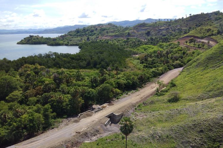  Jalan Akses lanjutan Bandara Komodo sepanjang 8,80 kilometer.