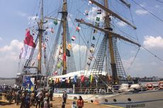 Kapal Legendaris KRI Dewaruci Ikut Semarakkan Asian Games di Palembang