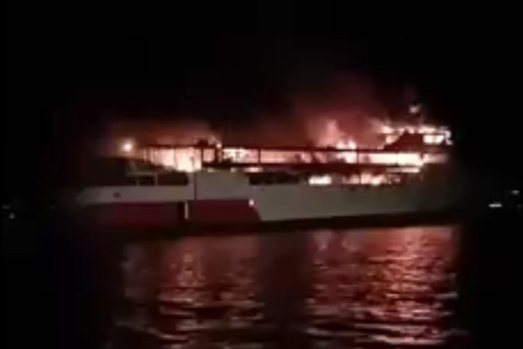 KM Cantika Lestari 88 Terbakar tak jauh dari Dermaga Sorong