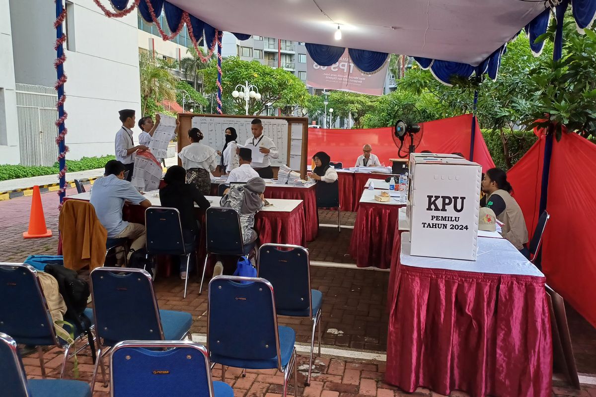 Suasana TPS 063 di kawasan  Apartemen Taman Rasuna, Setiabudi, Jakarta Selatan, Rabu (14/2/2024), yang menjadi lokasi pencoblosan Kaesang Pangarep. 