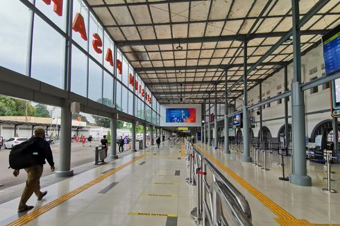 Imbas Banjir, Keberangkatan KA dari Stasiun Pasar Senen Dibatalkan pada Pagi-Siang Ini