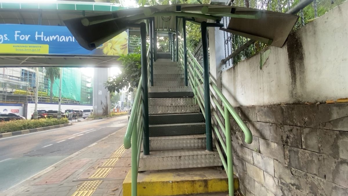 20 Steel Plates on Kyai Maja JPO Stairs Reinstalled After Being Stolen