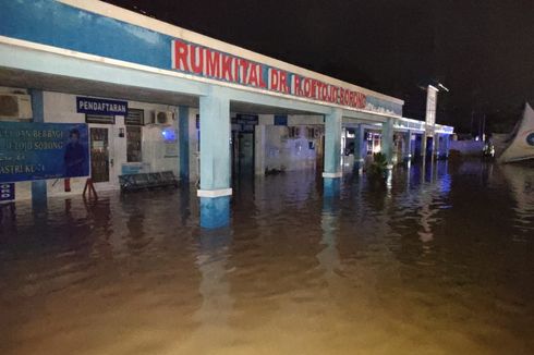 Sejumlah Pasien RSAL Oetojo Sorong Dievakuasi karena Banjir, Pelayanan Ditutup Sementara