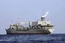 Kapal AL Iran Terbakar dan Tenggelam di Teluk Oman