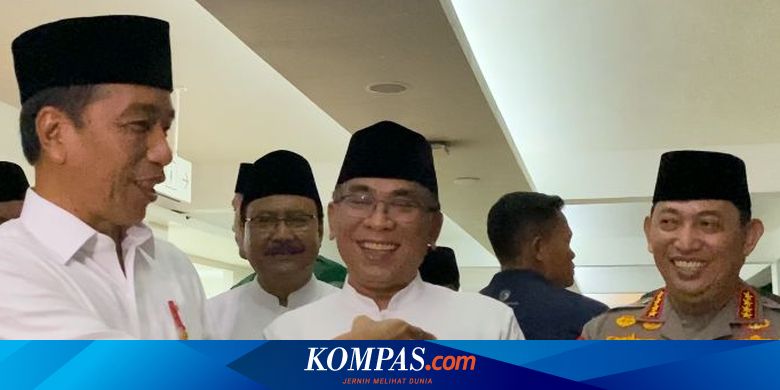 Di Hadapan Jokowi, Kapolri Pilih Umbar Senyum Saat Ditanya Dugaan Penguntitan Jampidsus