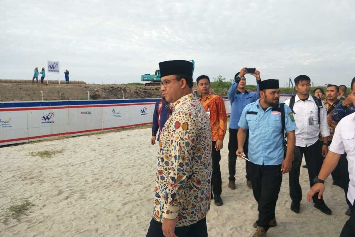 Gubernur DKI Jakarta Anies Baswedan di Taman Impian Jaya Ancol, Rabu (25/2/2020)