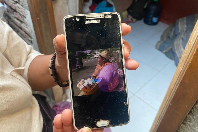 Pasien obesitas, M. Sarif (23) yang diambil dari ponsel ibunya, Turiyah.