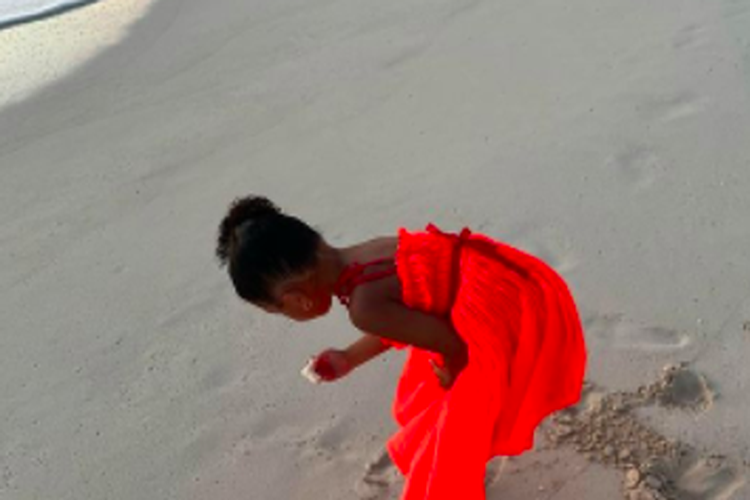 Stormi Webster di unggahan Kylie Jenner, momen Mothers Day 2022