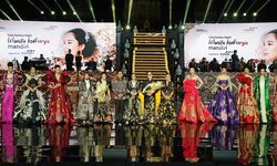 Gairahkan Kreativitas Anak Bangsa, Bank Mandiri Gelar Gala Fashion Night: Wanita Indonesia Mandiri