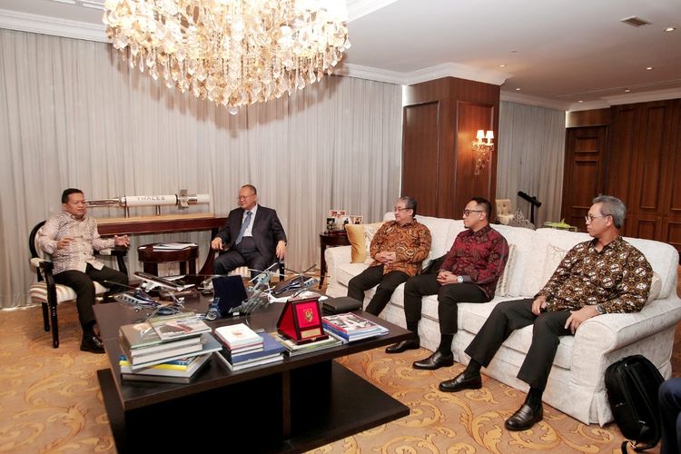 Pengusaha nasional Sutrisno Bachir menggelar pertemuan dengan pemimpin Weststar Tan Sri Syed Azman Syed Ibrahim di Kuala Lumpur, 26-28 Februari 2020