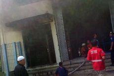 Pompa Air Baku Terbakar, Jakarta Makin Krisis Air Bersih