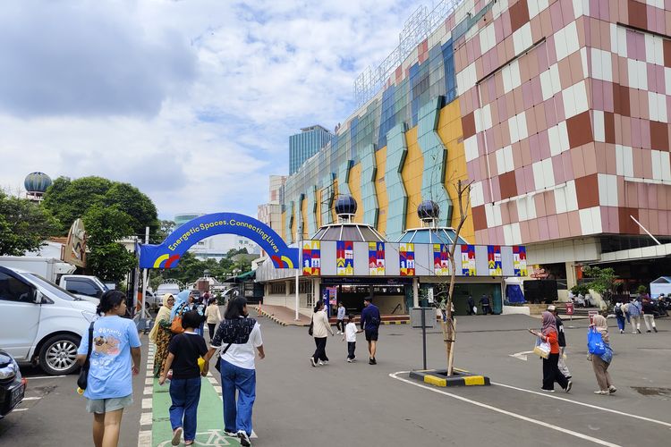 Potret kawasan Blok M Square usai direvitalisasi, pada Senin (30/6/2025). 