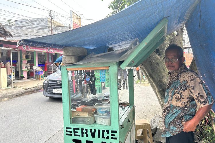 Geliat Repair Culture, Saat Tren Jam Tangan Vintage Selamatkan Servis Jam Pinggir Jalan