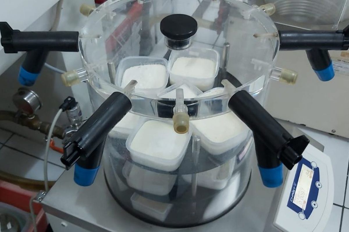 Teknik analisis nuklir digunakan peneliti dalam menentukan komposisi zat gizi dalam asupan makanan,  untuk mengatasi stunting di Indonesia. 