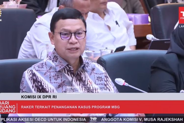 Kepala BOPM Taruna Ikrar saat rapat membahas keracunan MBG dengan Komisi IX DPR RI, di Kompleks Parlemen, Senayan, Jakarta, Rabu (1/10/2025).