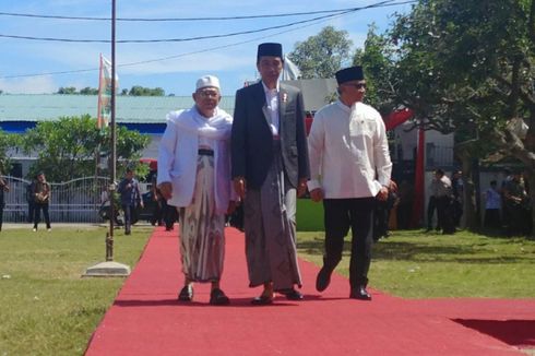 Pakai Sarung, Jokowi Kunjungi Pondok Pesantren Ma'ruf Amin