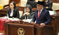 RUU ASN Disahkan, Tenaga Honorer Dipastikan Tak Kena PHK Massal