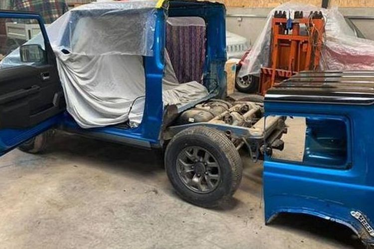 Suzuki Jimny pikap hasil modifikasi